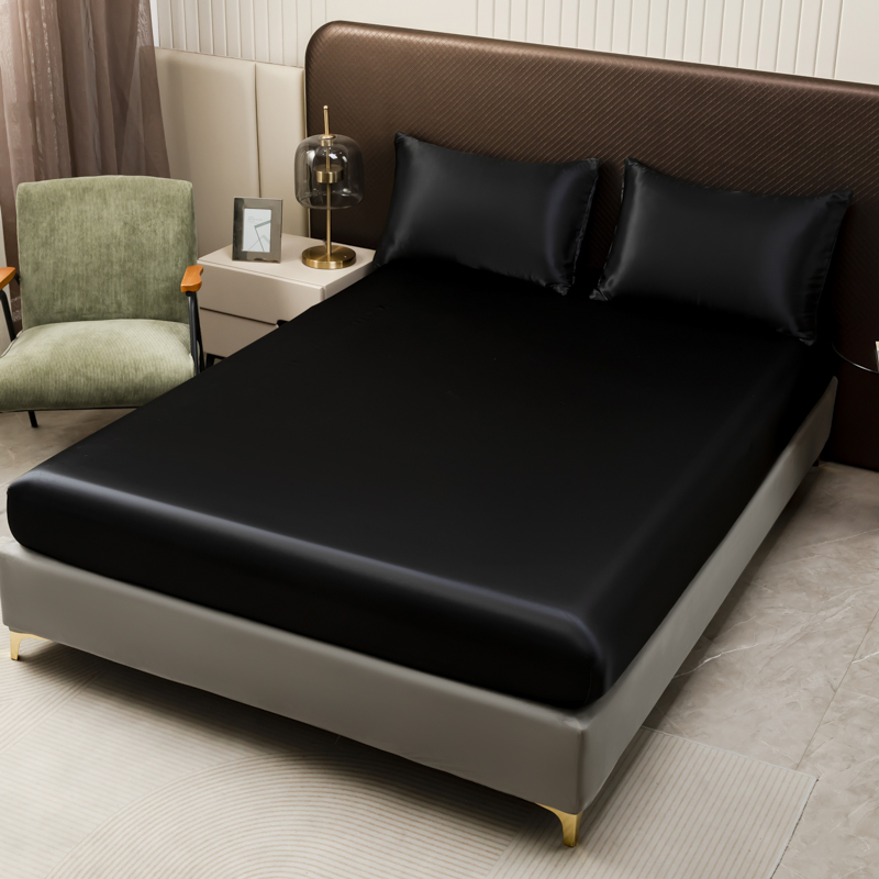 3 stuks zwart satijnen hoeslak - Silk Sheet Set recensie en prijs