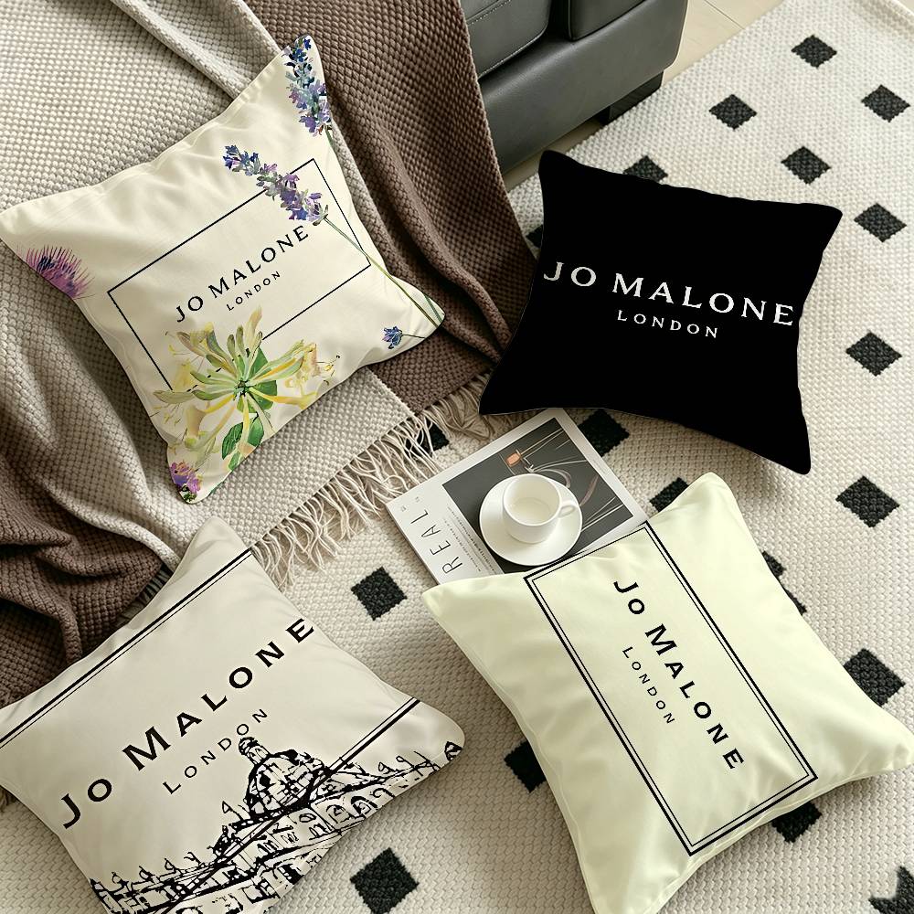 J-Jo M-Malone L-LOGO Kussenhoe - Home Textiles Logo recensie en prijs